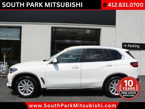 Used 2022 BMW X5 xDrive40i w/ Premium Package AWD/4WD image 1