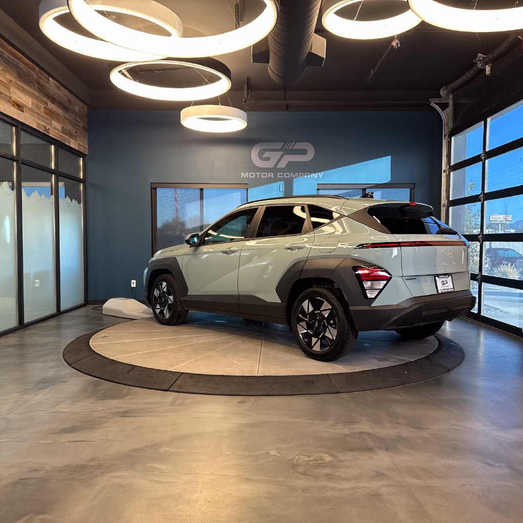 Used 2024 Hyundai Kona SEL FWD image 5