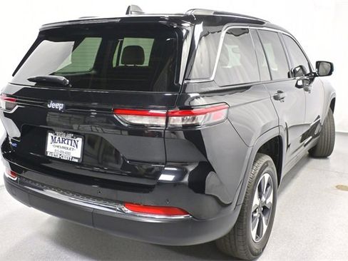 Used 2023 Jeep Grand Cherokee 4xe image 3