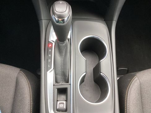 Used 2021 Chevrolet Equinox LT w/ LPO, Cargo Package image 24