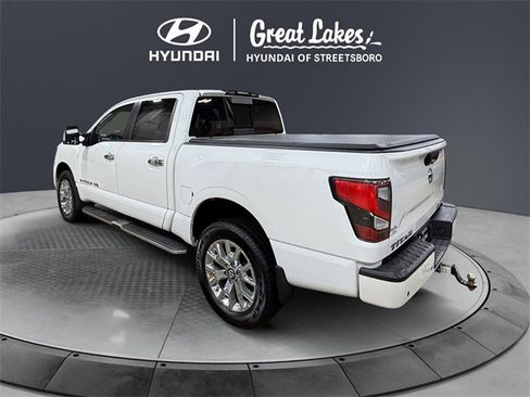 Used 2020 Nissan Titan SL w/ Moonroof Package image 3