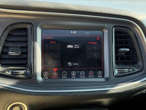 Used 2017 Dodge Challenger GT w/ Driver Convenience Group image 15