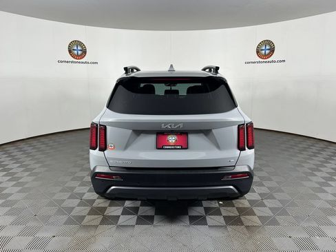 Used 2023 Kia Sorento S w/ Panoramic Sunroof Package AWD/4WD image 19