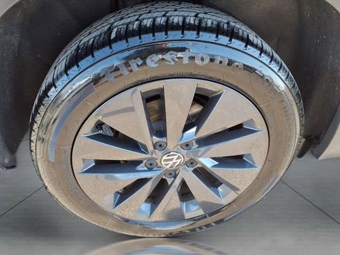 Used 2022 Volkswagen Taos S image 10