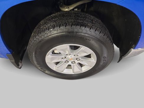 Used 2025 Chevrolet Silverado 1500 LT image 34