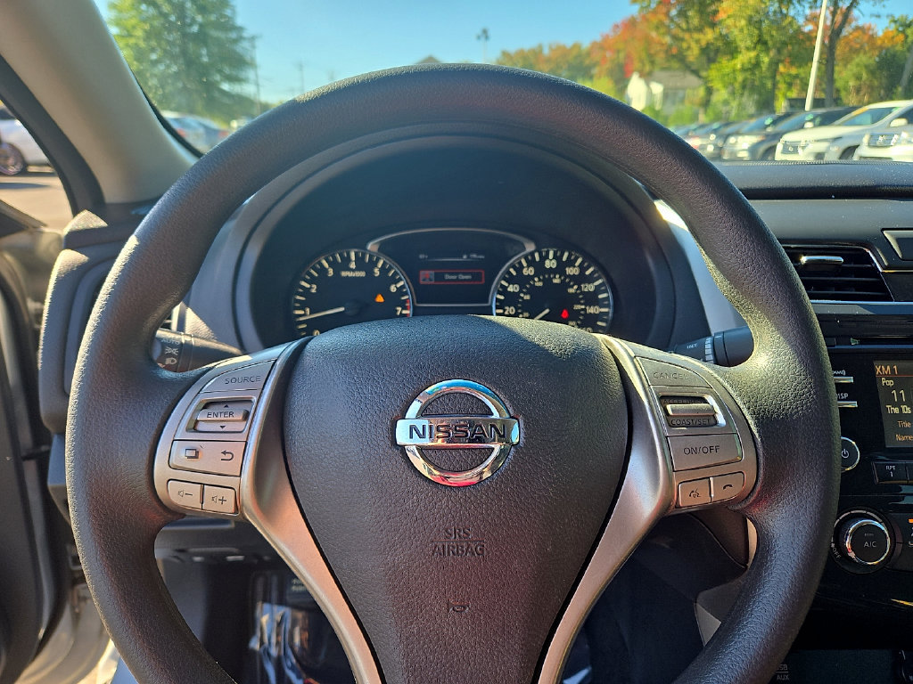 Used 2015 Nissan Altima 2.5 S w/ Special Edition Package FWD image 19