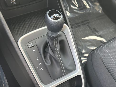 Certified 2026 Hyundai Venue SE FWD image 31