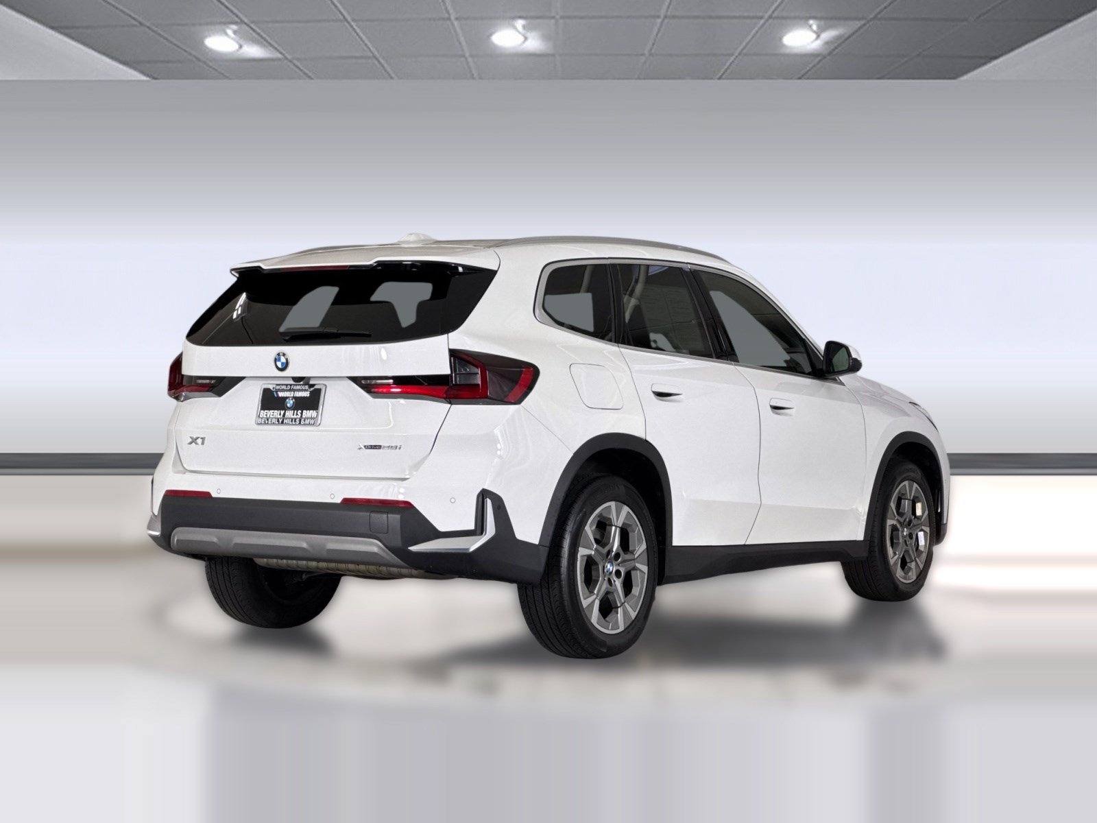 Used 2023 BMW X1 xDrive28i w/ Premium Package AWD/4WD image 9