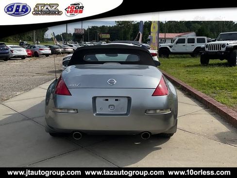 Used 2004 Nissan 350Z Enthusiast w/ Side Airbags Pkg RWD image 6