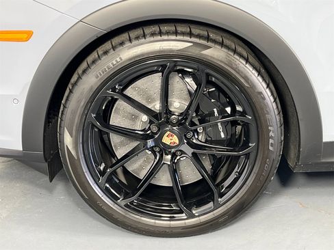 New 2025 Porsche Cayenne Turbo GT image 34