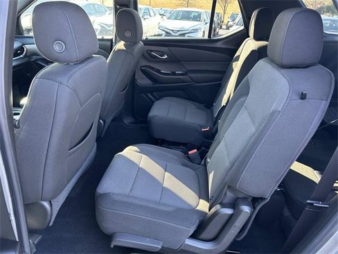 Used 2024 Chevrolet Traverse LT image 20