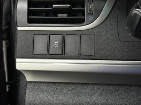 Used 2014 Toyota Camry SE FWD image 15