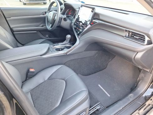 Used 2023 Toyota Camry XSE image 33