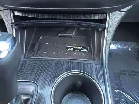 Used 2017 Chevrolet Impala LT w/ Leather Package image 16