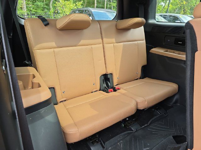 Used 2024 Hyundai Santa Fe Limited FWD image 15
