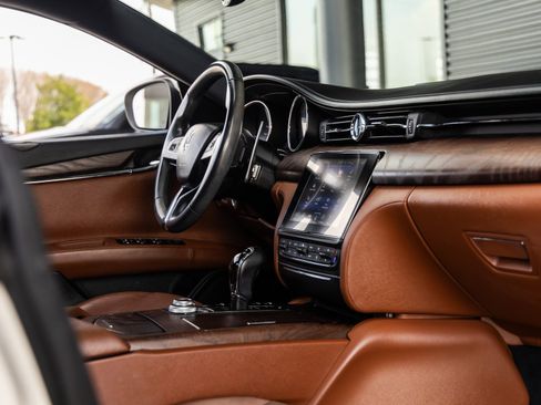 Used 2018 Maserati Quattroporte S Q4 image 46