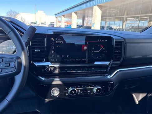 Used 2024 GMC Sierra 1500 Elevation w/ LPO, Elevation Black Package image 13