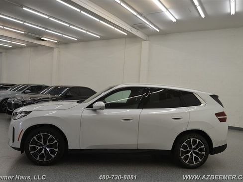 Used 2025 BMW X3 xDrive30i w/ Premium Package AWD/4WD image 5