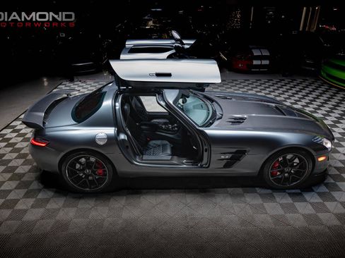 Used 2015 Mercedes-Benz SLS AMG GT Final Edition image 89