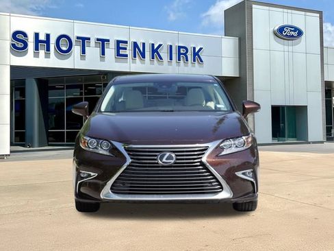 Used 2018 Lexus ES 350 w/ Luxury Package w/Wood Trim FWD image 2