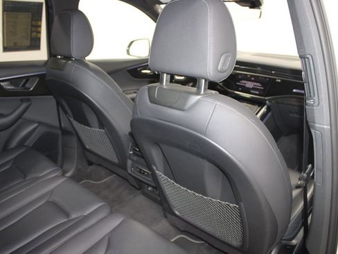 Used 2025 Audi Q7 3.0T Premium Plus AWD/4WD image 30
