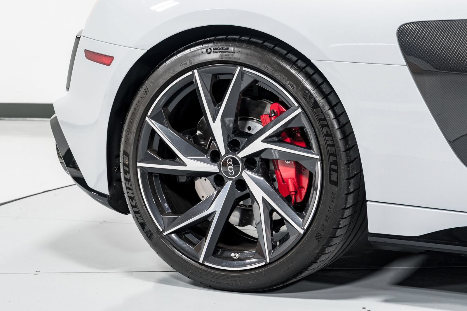 Used 2023 Audi R8 V10 performance RWD image 42