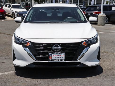 Used 2024 Nissan Sentra S FWD image 2