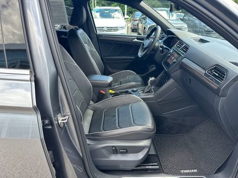 Certified 2022 Volkswagen Tiguan SEL R-Line AWD/4WD image 39