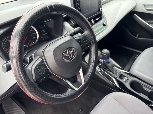 Used 2022 Toyota Corolla SE FWD image 10