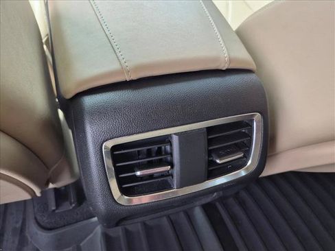 Used 2019 Acura RDX FWD w/ Technology Package image 18