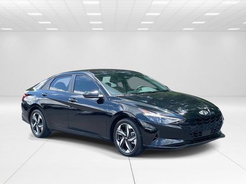 Certified 2023 Hyundai Elantra SEL w/ Convenience Package FWD image 1