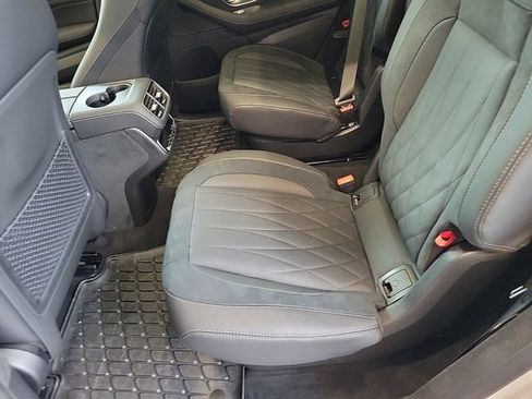 New 2025 Mercedes-Benz GLS 63 AMG 4MATIC image 16