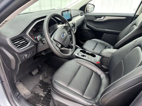 Used 2022 Ford Escape SEL image 12