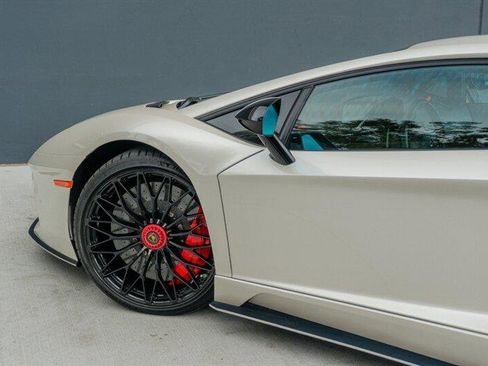 Used 2017 Lamborghini Aventador S image 24
