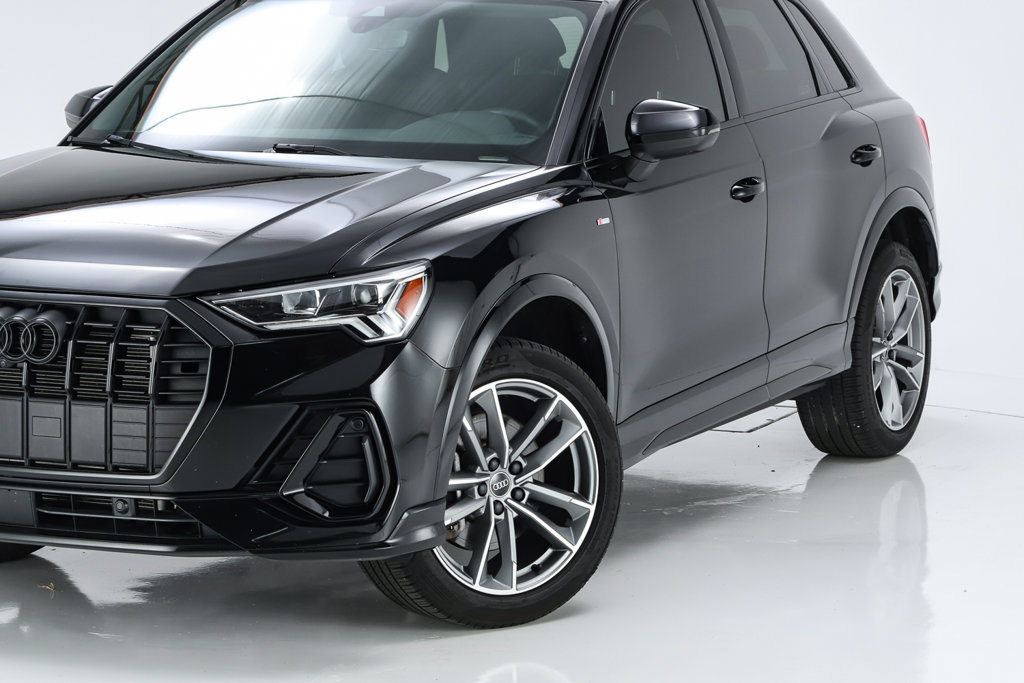 Used 2023 Audi Q3 2.0T Premium Plus w/ Premium Plus Package AWD/4WD image 48