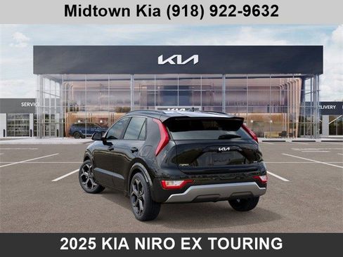 New 2025 Kia Niro EX Touring image 4