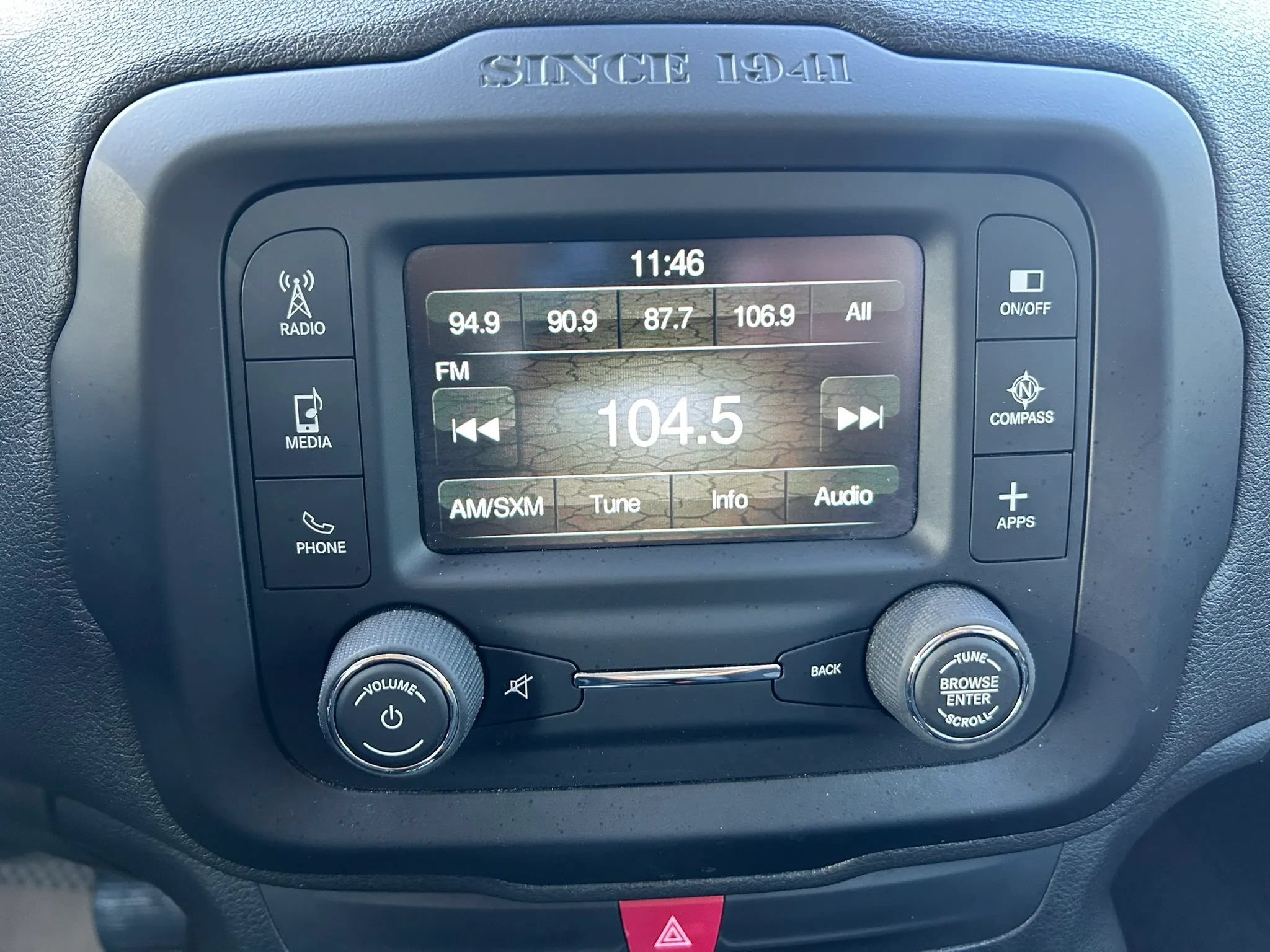 Used 2017 Jeep Renegade Trailhawk AWD/4WD image 21