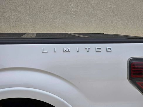 Used 2011 Ford F150 Lariat Limited RWD image 32