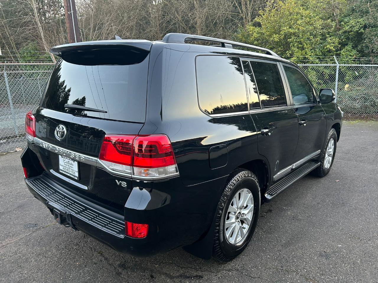 Used 2016 Toyota Land Cruiser AWD/4WD image 5