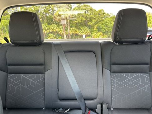 Certified 2025 Nissan Frontier SV AWD/4WD image 15