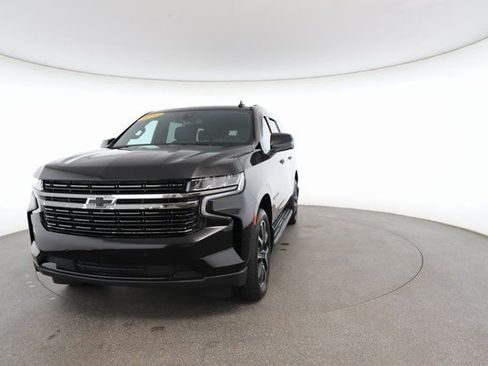 Used 2022 Chevrolet Suburban RST w/ Luxury Package image 31