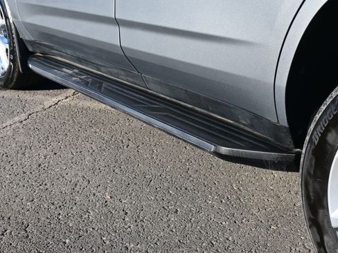 Used 2024 Chevrolet Tahoe High Country image 11