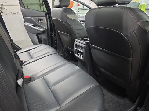 Used 2024 Nissan Murano SL AWD/4WD image 11