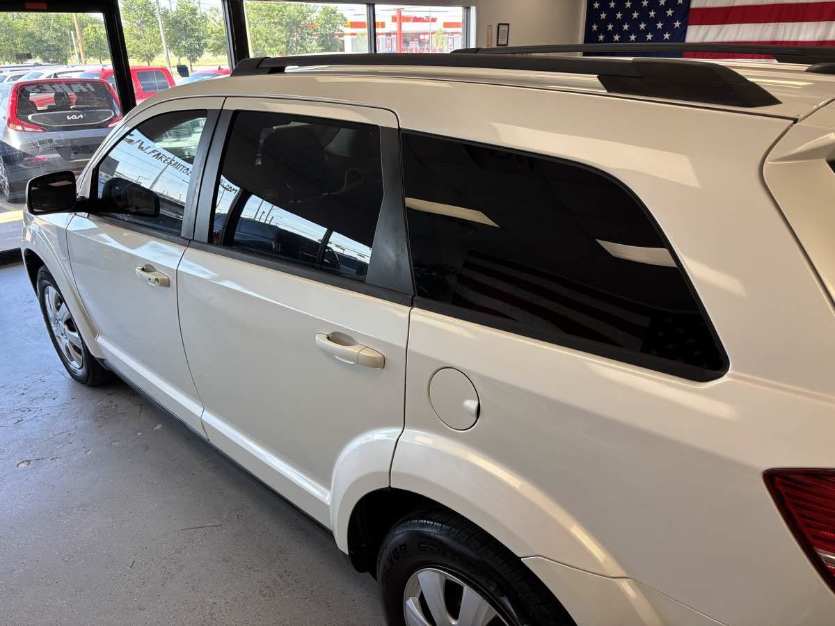 Used 2016 Dodge Journey SE w/ Flexible Seating Group FWD image 12