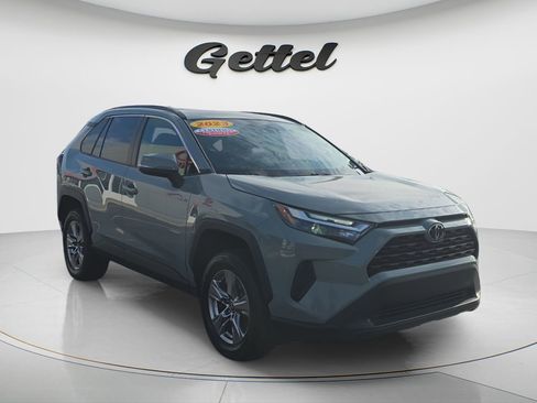 Used 2023 Toyota RAV4 XLE w/ Convenience Package FWD image 3