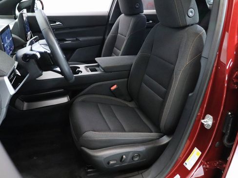 Used 2024 Honda Prologue EX image 2