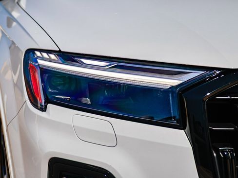 New 2026 Audi Q7 Premium Plus AWD/4WD image 10