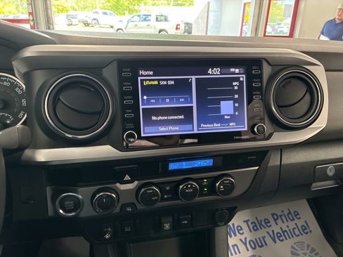 Used 2023 Toyota Tacoma SR5 AWD/4WD image 33