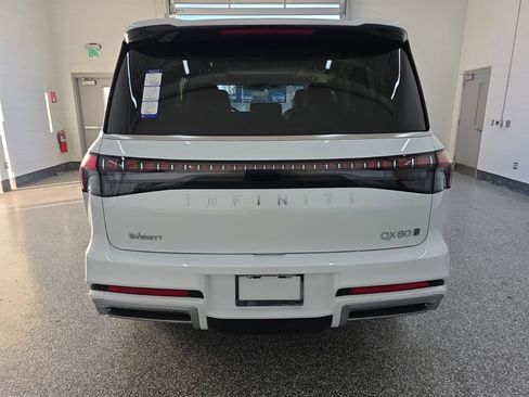 New 2026 INFINITI QX80 Luxe w/ Cargo Package AWD/4WD image 4