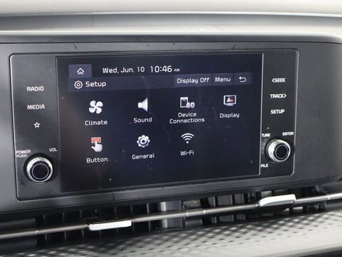 Used 2023 Kia Carnival LX FWD image 32